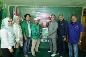 Jumiwan Aguza Kembalikan Formulir Pendaftatan Cakada ke PPP