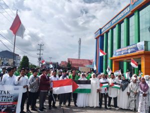 Civitas Akademika Bersama Orkam dan Ribuan Mahasiswa UMMUBA Gelar Aksi Bela Palestina
