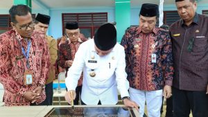 Resmikan Gedung SMK 15 Merangin, Al Haris Sebut SMK Peternakan Sangat Dibutuhkan