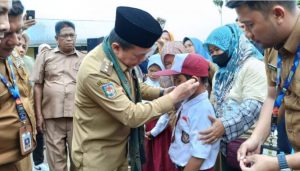 Dumisake Pendidikan Al Haris Menyentuh Orang-orang yang Membutuhkan