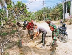 Dulu Pahlawan Pikul Senjata, Kini Kita Pikul Cangkul Bergotong Royong