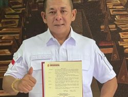 Breaking News…Resmi Darwandi, SH Terima SK Pimpinan DPRD Bungo Defenitif
