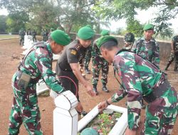 Sambut Hari Juang TNI AD, Dandim 0416/Bute Pimpin Ziarah Rombongan di TMP Satria Negara