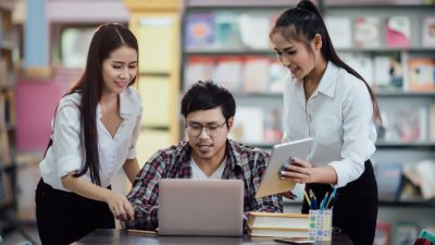 Pentingnya Kolaborasi Antar Disiplin Ilmu di Perguruan Tinggi