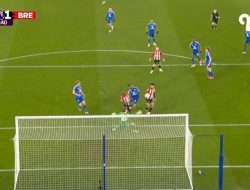 Brentford Bantai Leicester 4-0, The Foxes Kian Terpuruk di Zona Degradasi