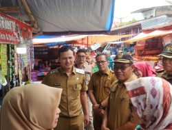 Wabup Rahmat Hidayat bersama BPOM Sumbar Inspeksi Keamanan Pangan di Pasar Sungai Geringging