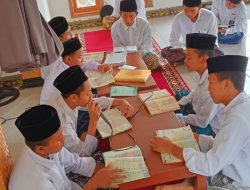 Santri Ponpes Al Amanah, Isi Ramadhan dengan Tadarus Keliling