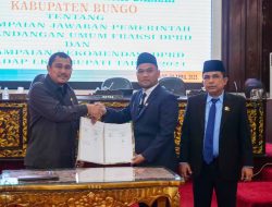 Ketua DPRD Pimpin Paripurna Penyampaian Jawaban Pemerintah Daerah Terhadap Pandangan Umum Fraksi