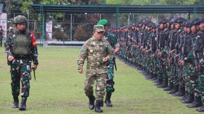 Gubernur Al Haris Pimpin Upacara Pelepasan 480 (SATGAS) Papua Batalyon 142/Ksatria Jaya