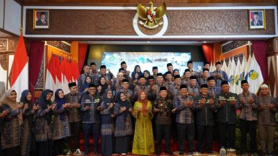 Gubernur Al Haris Kukuhkan 54 Petugas Haji Provinsi Jambi