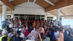 Terima Pendemo, Bupati Dedy Putra : Bila Terbukti Korupsi Kita Berhentikan