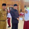 Melalui Program Tebo Cerdas, BAZNAS Salurkan Bantuan Biaya Pendidikan.