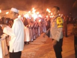 Polsek Sumay Amankan Pawai Obor Sambut Tahun Baru Islam 1447 H