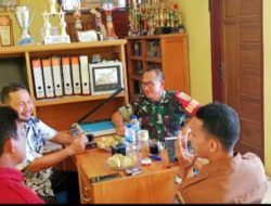 Indahnya Kebersamaan, Serma Indra Gunawan Komsos Dengan Pemdes
