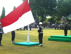 Danrem 042/Gapu Pimpin Upacara Bendera Bulanan 17-an 2025