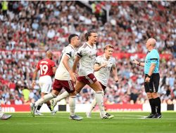 Arsenal Taklukkan Manchester United di Old Trafford Lewat Gol Tunggal Calafiori