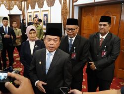 Lantik Direksi Baru Bank Jambi, Gubernur Al Haris Tekankan Profesionalisme dan Inovasi
