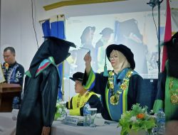 Wisuda ke IV IAKSS Muara Bungo, Rektor Dr. Nanik Sampaikan Pesan Penting Bagi Lulusan