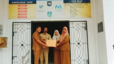 PGRI Rimbo Ilir Serahkan Rp 15 Juta Donasi Bencana Banjir Sumatera dan Aceh