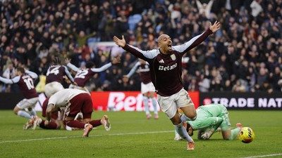 Drama Menit Terakhir — Villa Bungkam Arsenal 2-1