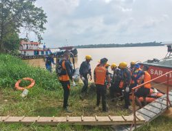 Wanita Terjun di Jembatan Aur Duri I Ditemukan Meninggal Dunia