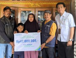 Ahli Waris Petani Pekebun di Dusun Rantau Keloyang Terima Santunan Rp42 Juta dari BPJS Ketenagakerjaan