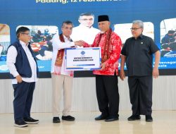 Kemnaker Salurkan Bantuan Rp30,3 Miliar untuk Pemulih an Ekonomi Sumbar