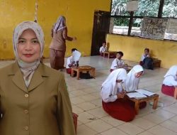 Siswa SDN 160 Baru Balai Panjang Belajar di Lantai, Disdik Ajukan Revitalisasi ke Pemerintah Pusat
