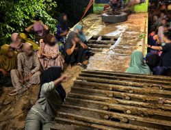 10 Jam Tegang, Alat Berat PETI Akhirnya Dievakuasi Polisi Usai Diduga Dihadang Warga