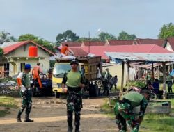 Brigif TP 35/Siginjai dan Pemkab Tebo Gotong Royong Bersihkan Pasar Tanjung Bungur
