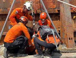 Tiga Pekerja Diduga Keracunan di Palka Tongkang