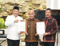 Bupati Bungo Bersama Bupati Kerinci & Walikota Sungai Penuh Teken MoU Penerbangan Batik Air 