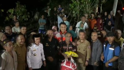 Gubernur Al Haris Tinjau Banjir di Merangin, Salurkan Bantuan dan Janjikan Perahu Gratis