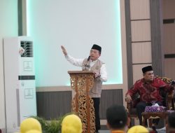 Lepas Kloter Perdana Keberangkatan Haji 2026 Provinsi Jambi, Gubernur Al Haris Tegaskan Komitmen Pelayanan Terbaik untuk Jema’ah