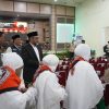 Sekda Sudirman Lepas JCH Kloter 23, Doakan Jamaah Jadi Haji Mabrur, Pulang Sehat