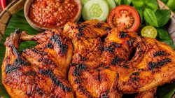 Ayam Bakar Taliwang, Sensasi Pedas Gurih Khas Lombok yang Bikin Ketagihan