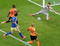 Belanda Tampil Perkasa, Swedia Tak Berkutik di Houston