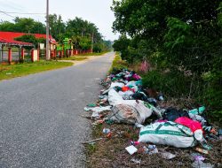 SMKN 2 Tebo Dikepung Sampah, Warga Minta Pelaku Ditindak Tegas