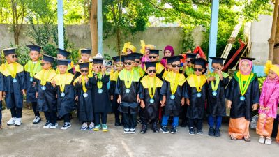 TK Nurul Hidayah Bedaro Rampak Gelar Perpisahan dan Pelepasan 32 Siswa