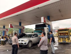 Intensif Pantau SPBU, Polsek Tanah Sepenggal Lintas Cegah Penyalahgunaan BBM Bersubsidi