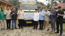 Gubernur Al Haris Serahkan 10,189 Ton Beras Cadangan Pangan untuk Korban Banjir dan Longsor di Sarolangun