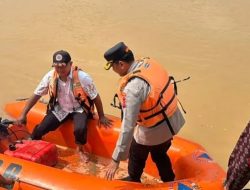Kapolres Tebo Pimpin Penertiban PETI di Sungai Batanghari, Dua Rakit Tambang Dimusnahkan