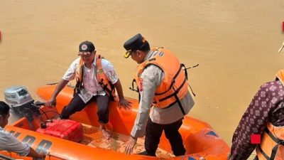 Kapolres Tebo Pimpin Penertiban PETI di Sungai Batanghari, Dua Rakit Tambang Dimusnahkan
