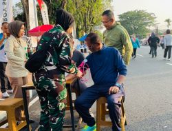 Kesdam XX/Tuanku Imam Bonjol Gelar Pemeriksaan Kesehatan Gratis di Dua Lokasi Car Free Day Kota Padang