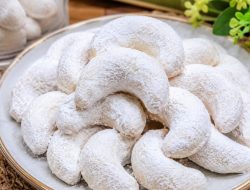 Resep Kue Putri Salju Lumer di Mulut, Cocok Jadi Camilan Keluarga