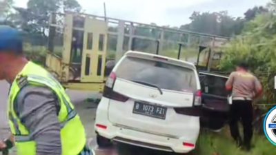 Dua Korban Kecelakaan Truk dan Avanza di Jalan Lintas Tebo-Bungo Dilarikan ke RSUD STS