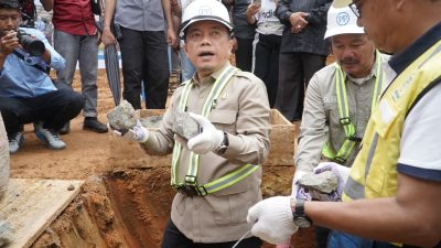 Gubernur Al Haris Letakkan Batu Pertama Pembangunan RSUD Bukit Tengah di Kerinci