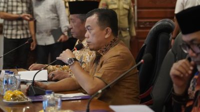 Gubernur Al Haris Pimpin Rapat Evaluasi Perkembangan Pelaksanaan Kegiatan Pembangunan Triwulan II TA 2026