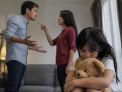 Bahaya Dusta terhadap Keluarga: Dampak, Penyebab, dan Cara Membangun Kejujuran