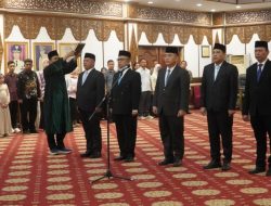 Gubernur Al Haris Lantik Lima Pejabat Pimpinan Tinggi Pratama, Tekankan Penguatan Kinerja, Kekompakan Tim, dan Integritas
